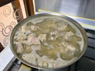 Braised Kidney Beans with Ribs recipe