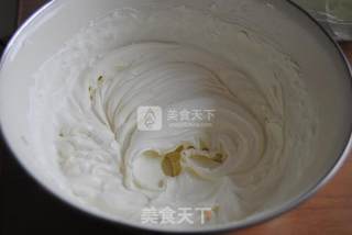 Avocado Strawberry Cheese Roll recipe