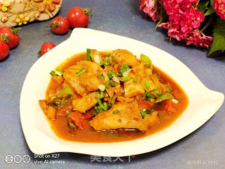 Stir-fried Herring Fillets with Tomatoes and Green Peppers recipe