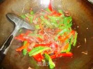 Stir-fried Duck Intestines with Green and Red Pepper recipe