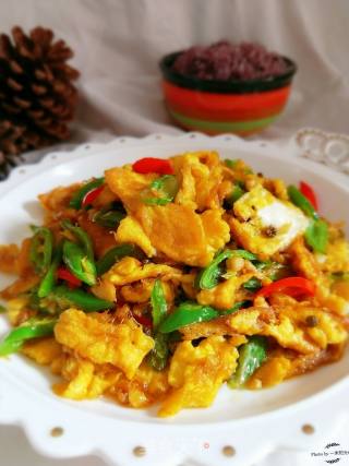 Scrambled Eggs with Green Peppers recipe