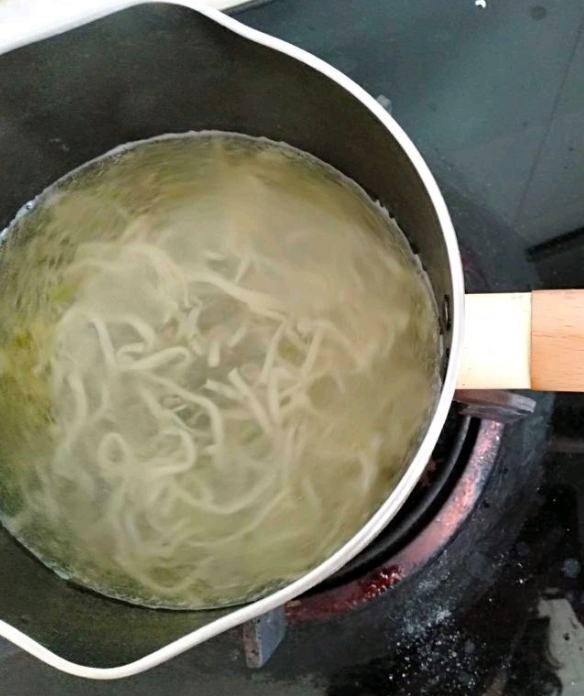 Chicken Soup Hand Rolled Noodles recipe