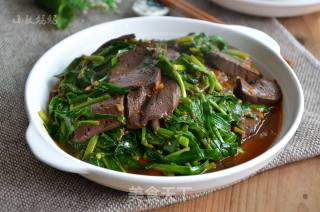 Stir-fried Duck Blood with Leek recipe