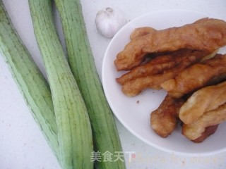 Fried Loofah with Fritters recipe