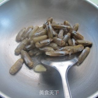 Stir-fried Razor Clams recipe