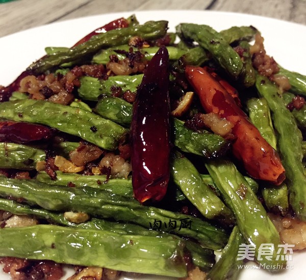 Authentic Sichuan Home-cooked Dish of Dried and Stir-fried Kidney Beans Meat Chef recipe