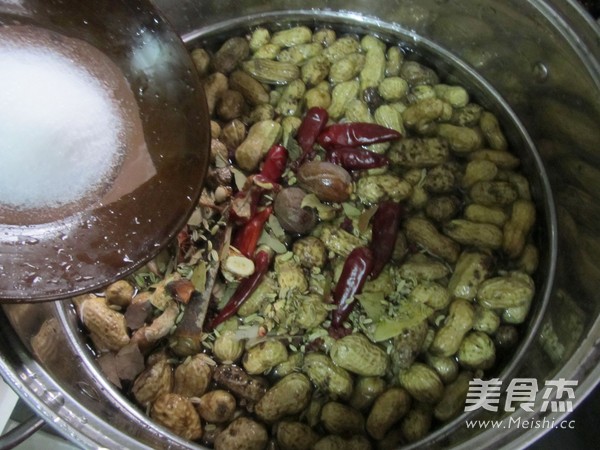 Sichuan Salted Spiced Peanuts recipe