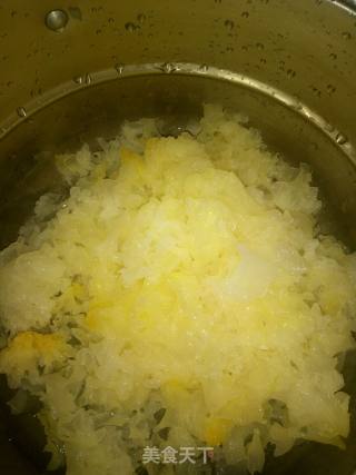 White Fungus and Sydney Soup recipe