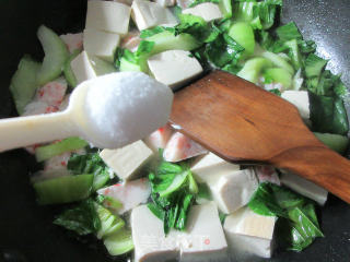 Boiled Tofu with Shrimp and Green Vegetables recipe