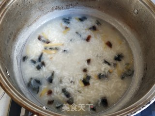 Congee with Preserved Egg and Lean Meat recipe