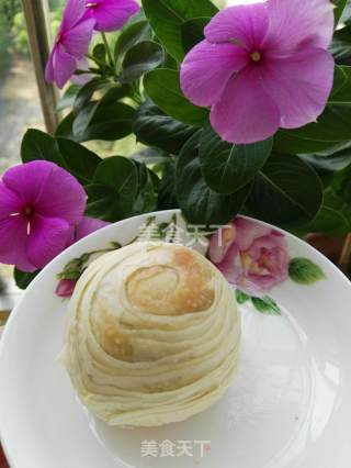 Egg Yolk Pastry ~ Detailed Process of Kneading The Oily Crust by Hand recipe