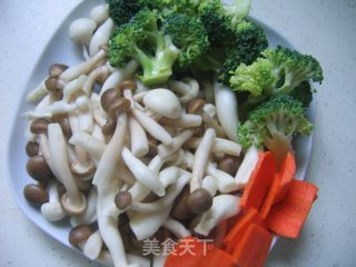 Braised Double Mushroom with Abalone Sauce recipe