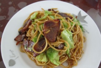 Fried Noodles with Barbecued Pork recipe