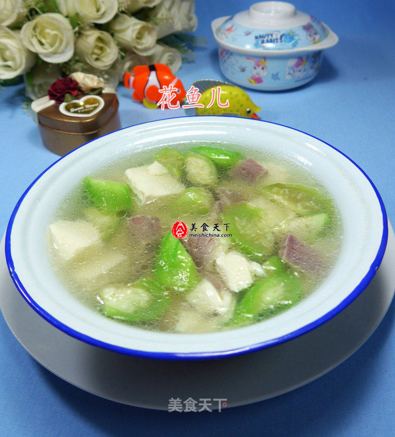 Salty Lean Pork Loofah Tofu Soup recipe