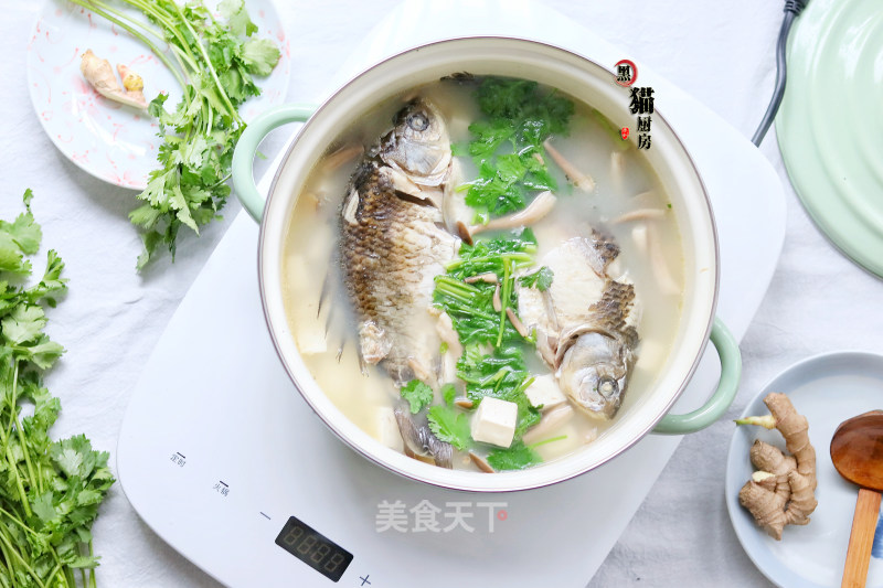 Crucian Carp, Tofu, Mushroom Soup recipe