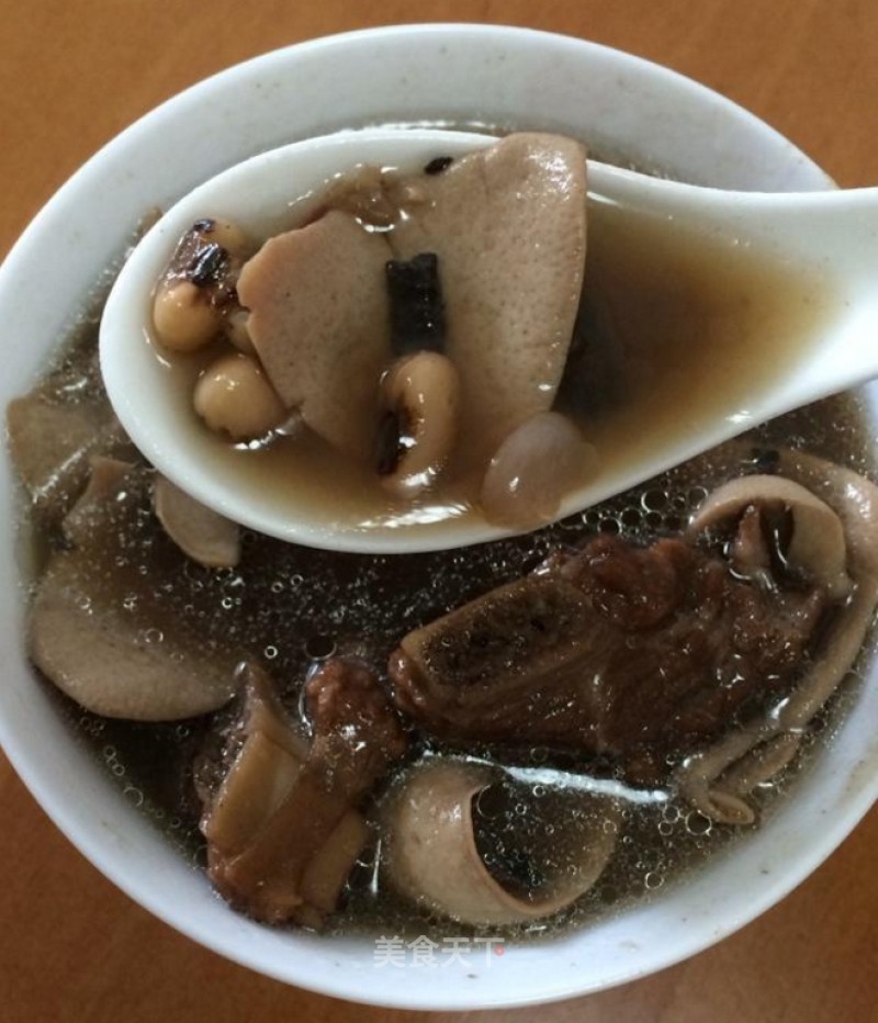 Pig Kidney and Eucommia Soup