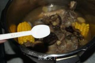 Nutritious and Delicious Big Bone Soup recipe