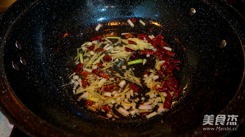 Home-cooked Crucian Carp recipe