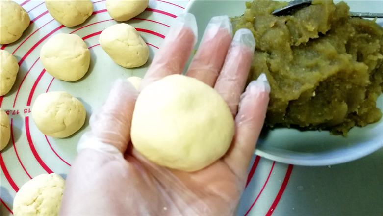 Sweet Potato Green Bean Paste and Glutinous Rice Cake recipe