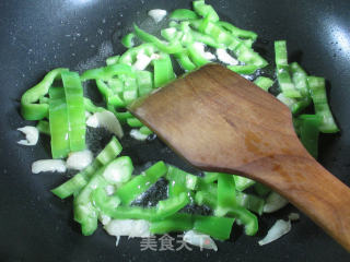 Stir-fried Kelp with Green Pepper recipe