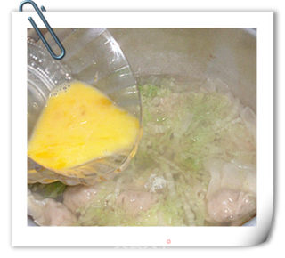 Warm and Warm Bowl in Winter-chinese Cabbage and Seaweed Wonton recipe