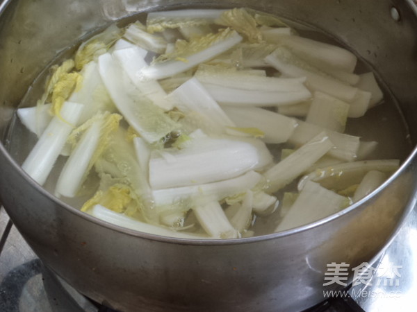 Baby Cabbage Songhua Soup recipe