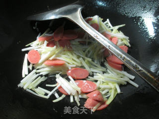 Stir-fried Rice Cake with Ham and Leek Sprouts recipe