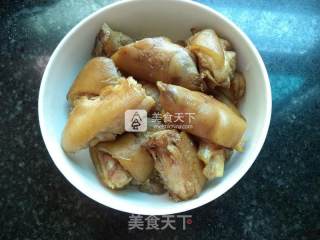 Steamed Pig's Feet with Dried Red Dates recipe