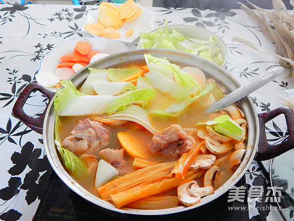 Tomato Pork Ribs Hot Pot recipe