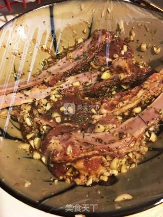 Grilled Lamb Chop with Black Pepper Garlic recipe