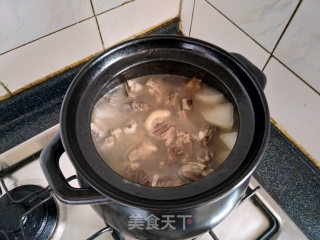 Stewed Lamb Chops with White Radish recipe