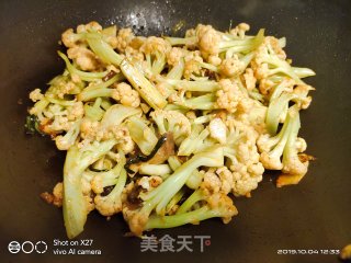 Stir-fried Organic Cauliflower with Pork Belly in Griddle recipe