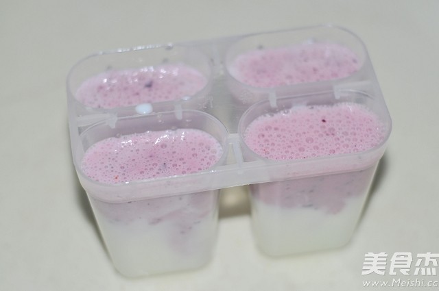 Blueberry Yogurt Popsicles recipe