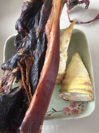 Stir-fried Winter Bamboo Shoots with Bacon recipe
