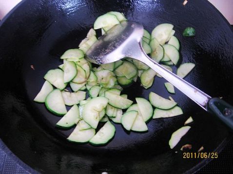 Stir-fried Sea Intestine with Cucumber recipe