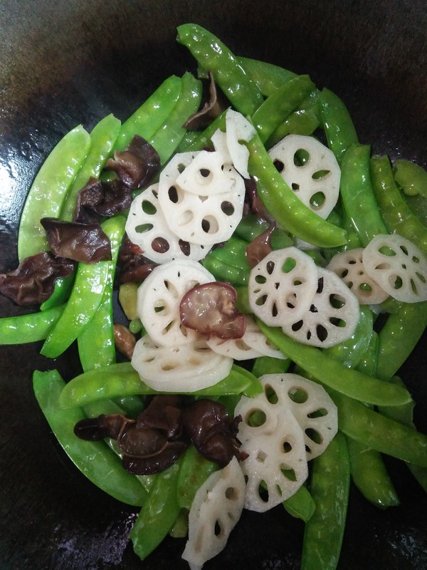 Vegetarian Fried Lotus Pond recipe