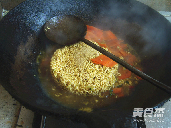 Instant Curry Noodles recipe