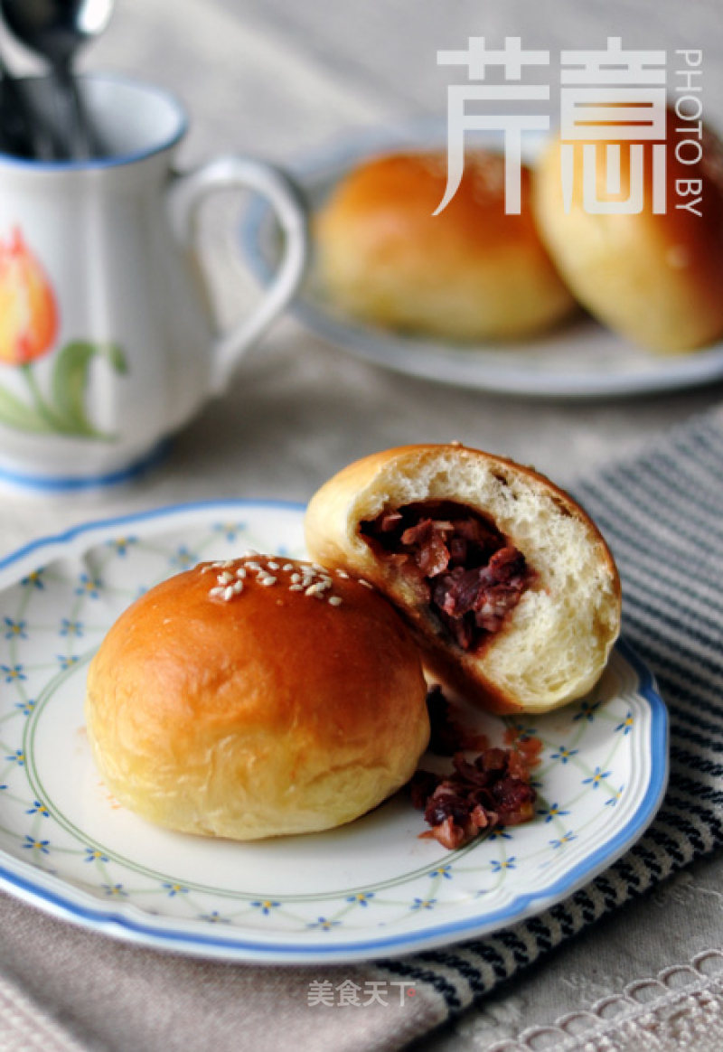 Barbecued Pork Meal Buns recipe