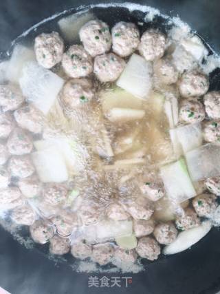 Meatballs and Winter Melon Soup recipe