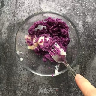 Purple Sweet Potato Omelet recipe