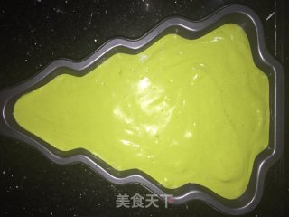 Hot Noodle Matcha Sponge Cake Christmas Tree recipe