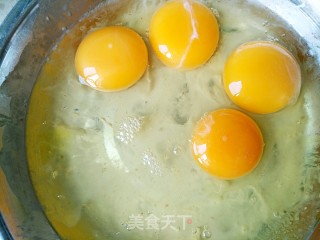 Fried Shrimp with Eggs recipe