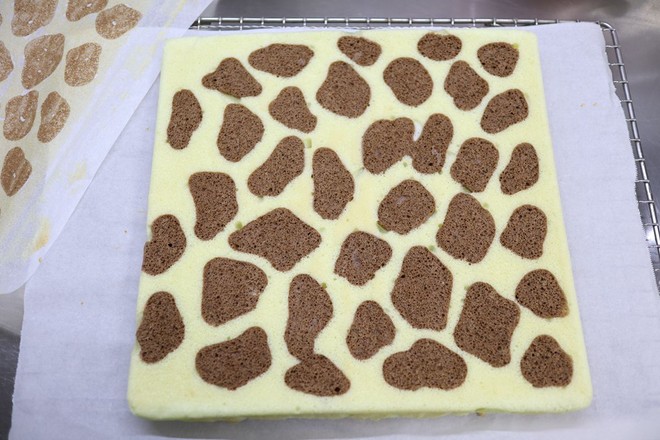 Giraffe Sweet Potato Cake Roll recipe