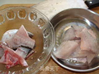 Steamed Sea Bass Fillet with Garlic recipe