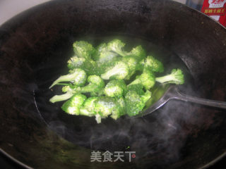 Broccoli in Oyster Sauce recipe