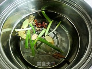 Pleurotus Eryngii and Radish Ribs in Clay Pot recipe