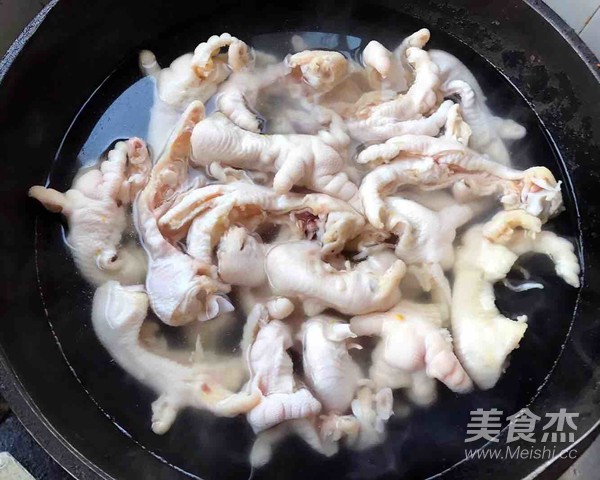 Spicy Boneless Chicken Feet recipe