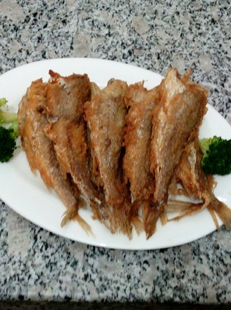 Fried Small Yellow Croaker recipe