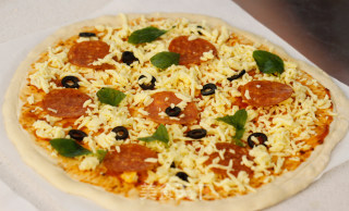 Salami Pizza recipe