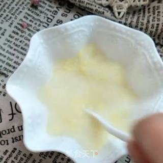 Egg Yolk Rice Noodles recipe